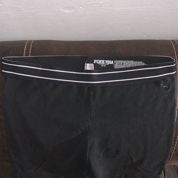 Woman’s Victoria Secret pink Capri - Picture 2 of 6